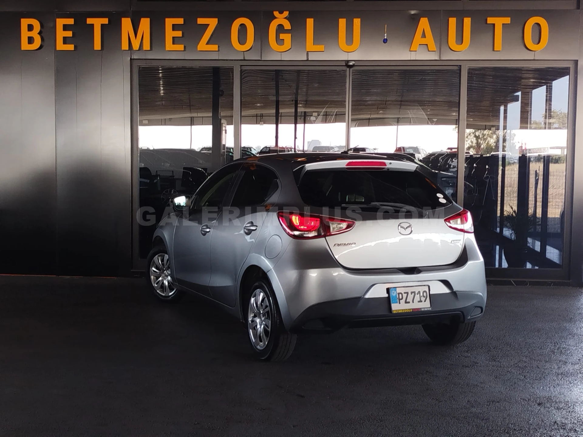 2014 Mazda Demio 1.3 Skyactiv-G 1.3 Skyactiv-G Lefkoşa Satılık İkinci El | GalerimPlus - Thumbnail 3