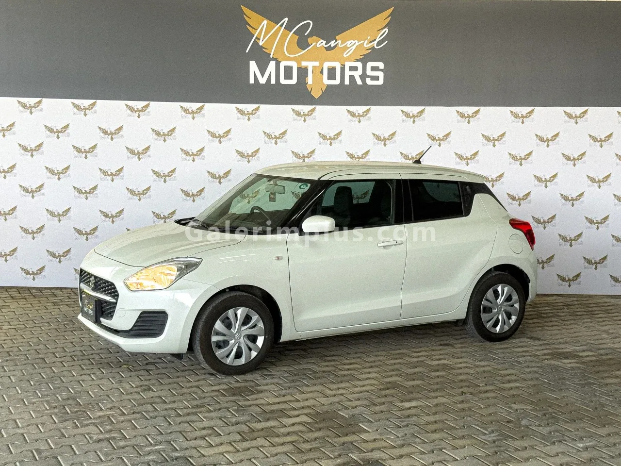 2023 Model Otomatik Suzuki Swift 1.2 Girne Satılık İkinci El | GalerimPlus - Fotoğraf 1