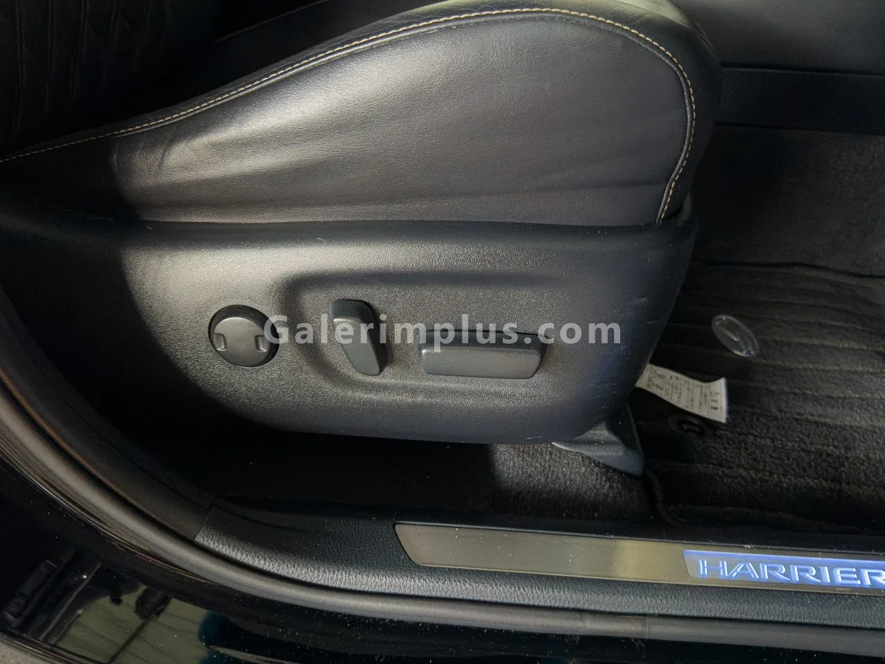 2020 Model Otomatik Toyota Harrier Girne Satılık İkinci El | GalerimPlus - Thumbnail 5
