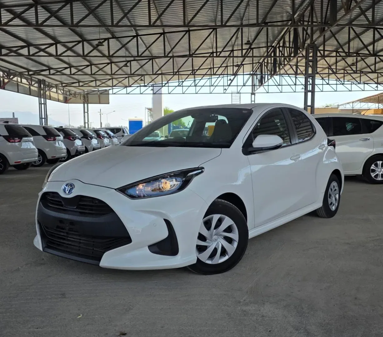 2022 Toyota Yaris 1.5 Hybrid Lefkoşa Satılık İkinci El | GalerimPlus - Thumbnail 2