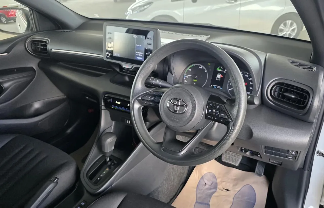 2022 Toyota Yaris 1.5 Hybrid Lefkoşa Satılık İkinci El | GalerimPlus - Thumbnail 5