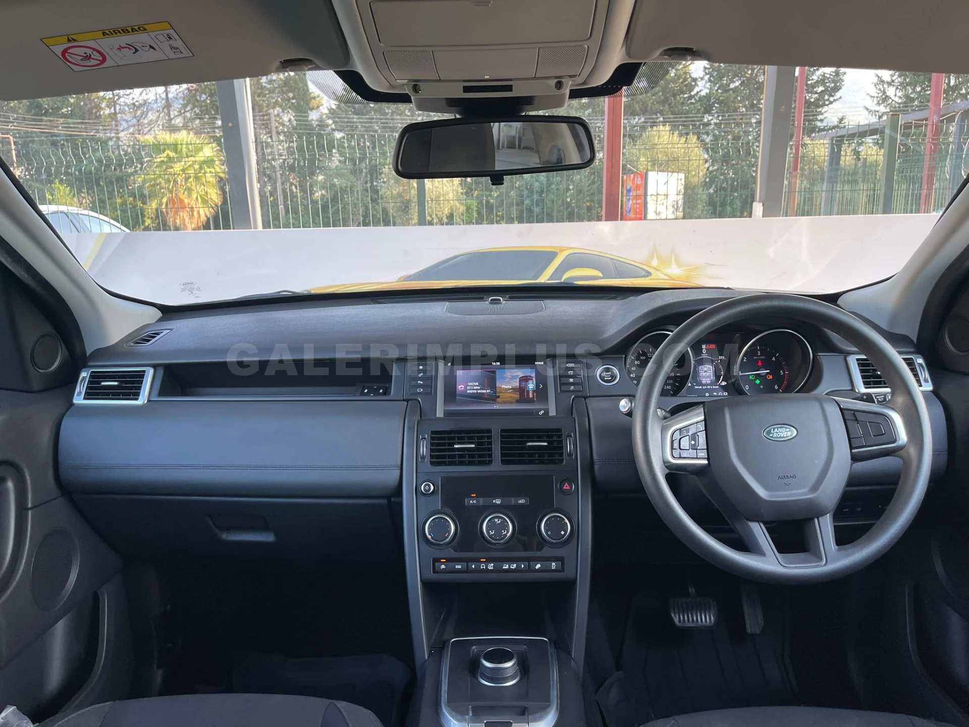 2018 Land Rover Discovery Sport 2.0 TD4 2.0 TD4 2.0 TD4 Girne Satılık İkinci El | GalerimPlus - Thumbnail 4
