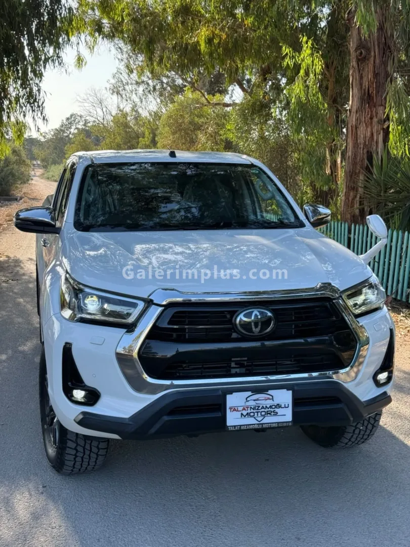 2021 Model Otomatik Toyota Hilux 2.4 D Gazimağusa Satılık İkinci El | GalerimPlus - Thumbnail 3