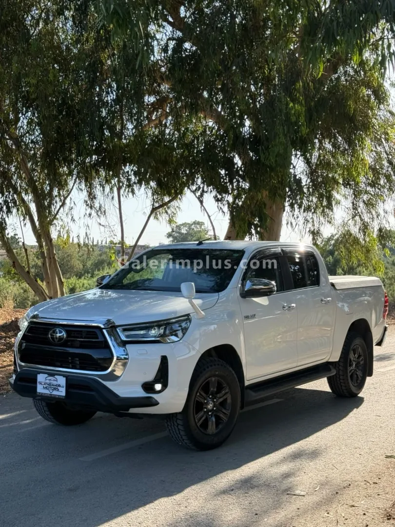 2021 Model Otomatik Toyota Hilux 2.4 D Gazimağusa Satılık İkinci El | GalerimPlus - Thumbnail 4