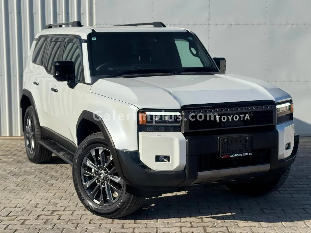 2025 Model Otomatik Toyota Land Cruiser 250 Lefkoşa Satılık İkinci El | GalerimPlus - Fotoğraf 1