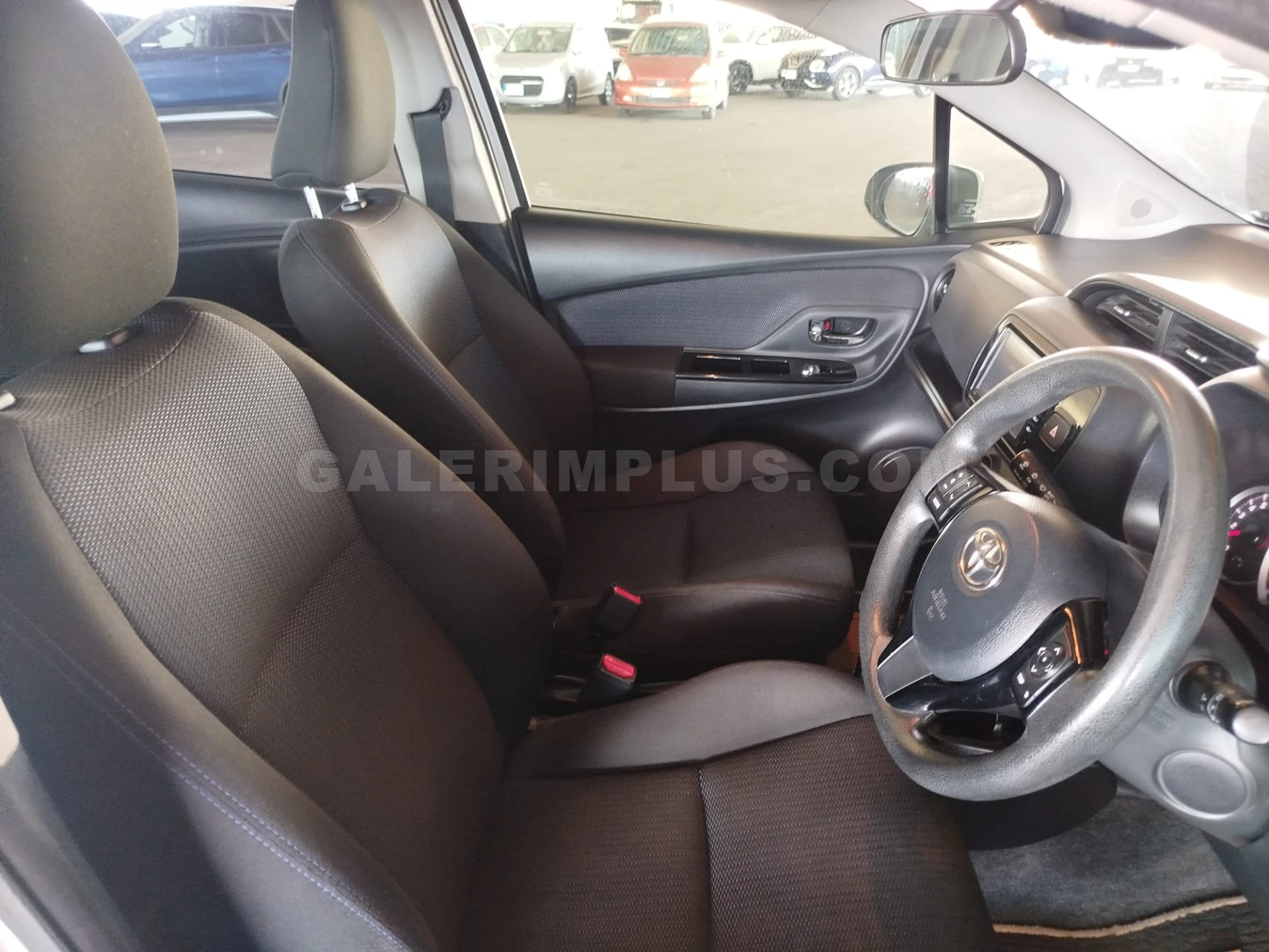 2016 Toyota Vitz 1.3 1.3 Lefkoşa Satılık İkinci El | GalerimPlus - Thumbnail 4