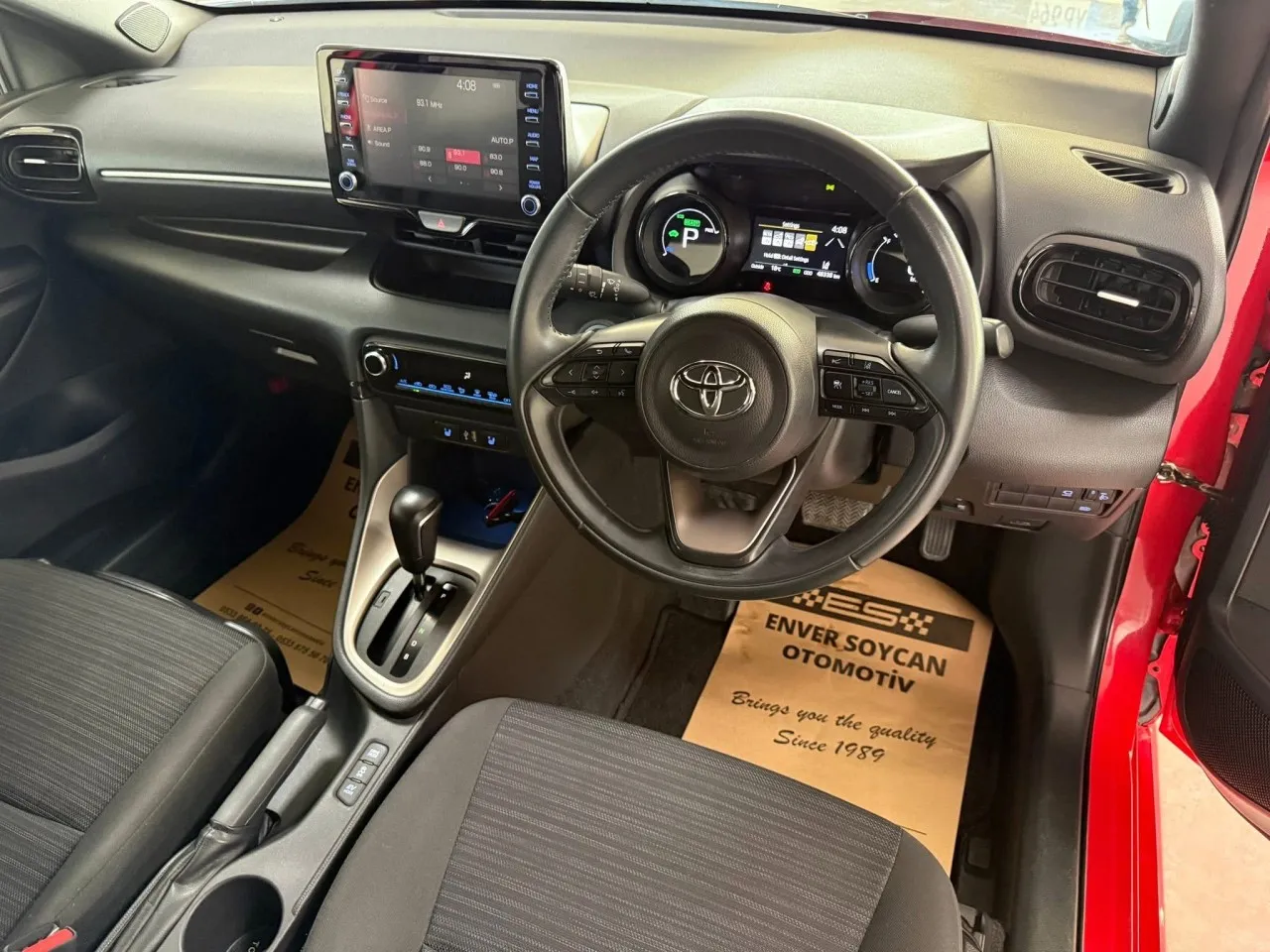 2021 Model Otomatik Toyota Yaris 1.5 Hybrid Lefkoşa Satılık İkinci El | GalerimPlus - Thumbnail 6