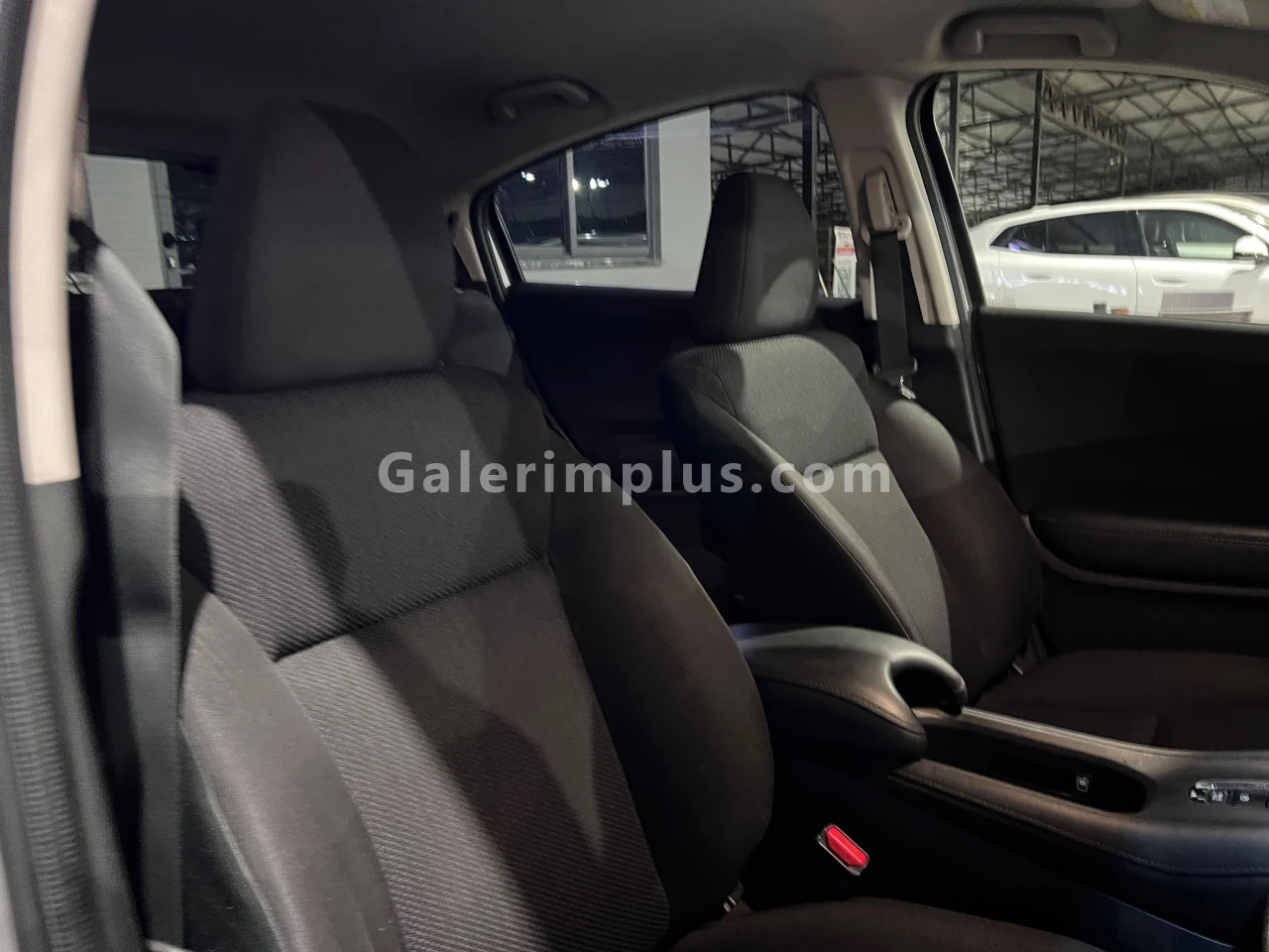 2014 Model Otomatik Honda Vezel 1.5 i-VTEC CVT Gazimağusa Satılık İkinci El | GalerimPlus - Thumbnail 8