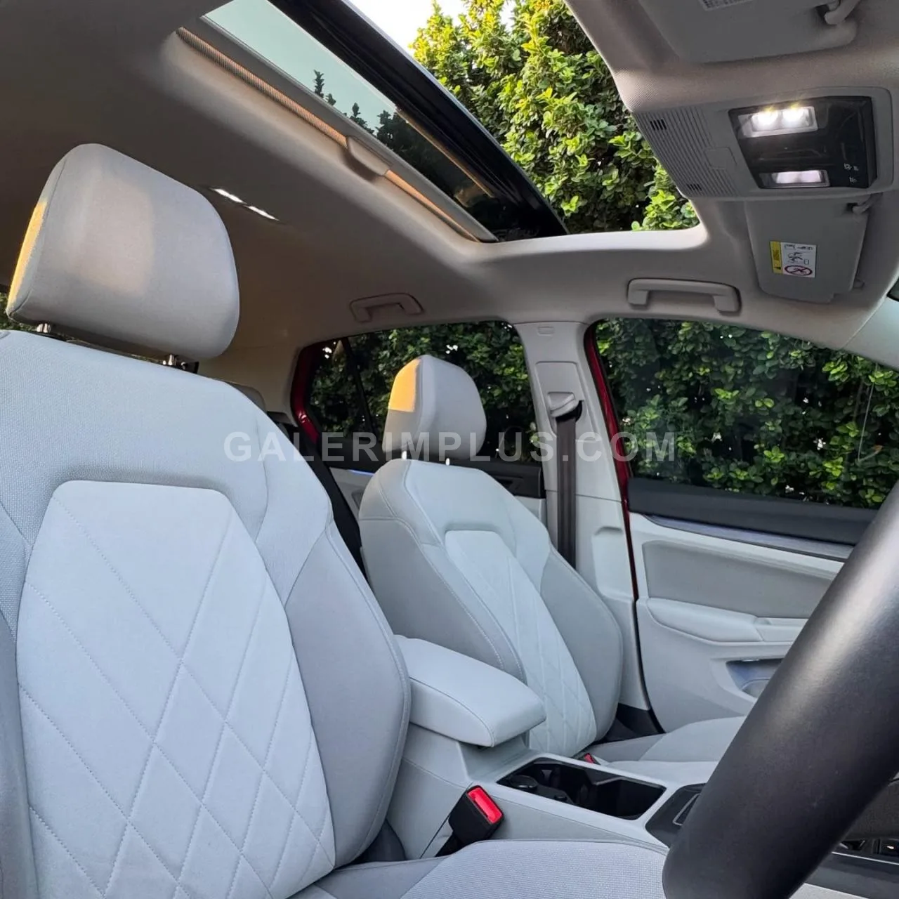 2021 Volkswagen Golf 1.5 eTSI Girne Satılık İkinci El | GalerimPlus - Thumbnail 8