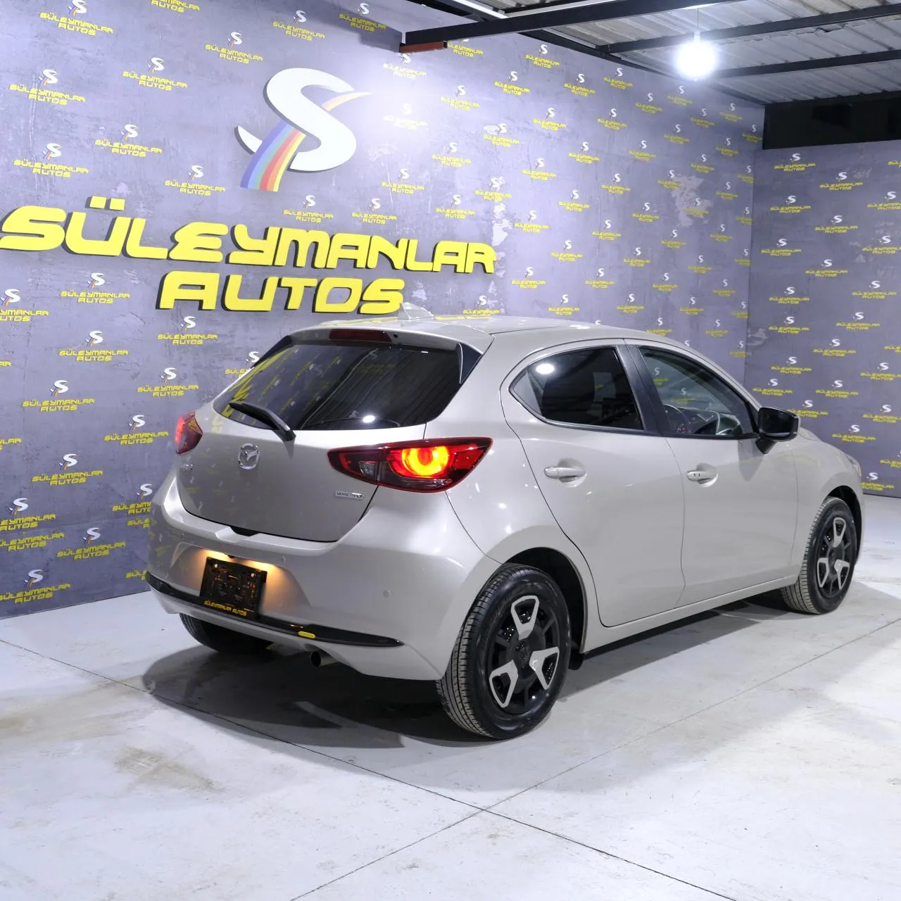 2023 Model Otomatik Mazda 2 1.5 Güzelyurt Satılık İkinci El | GalerimPlus - Thumbnail 4