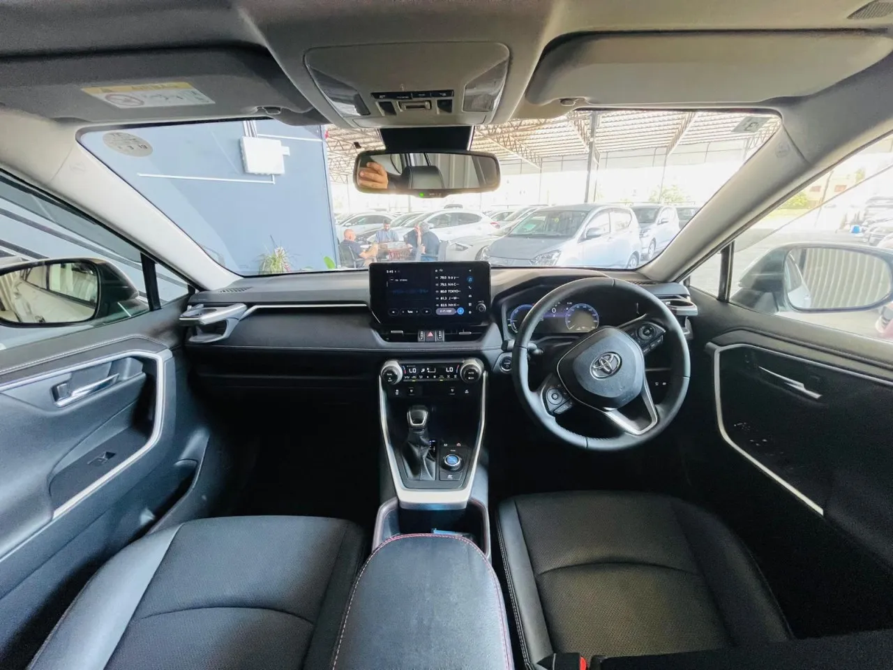 2023 Model Otomatik Toyota RAV4 2.5 Hybrid Lefkoşa Satılık İkinci El | GalerimPlus - Thumbnail 4