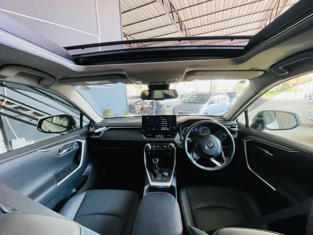 2023 Model Otomatik Toyota RAV4 2.5 Hybrid Lefkoşa Satılık İkinci El | GalerimPlus - Thumbnail 3
