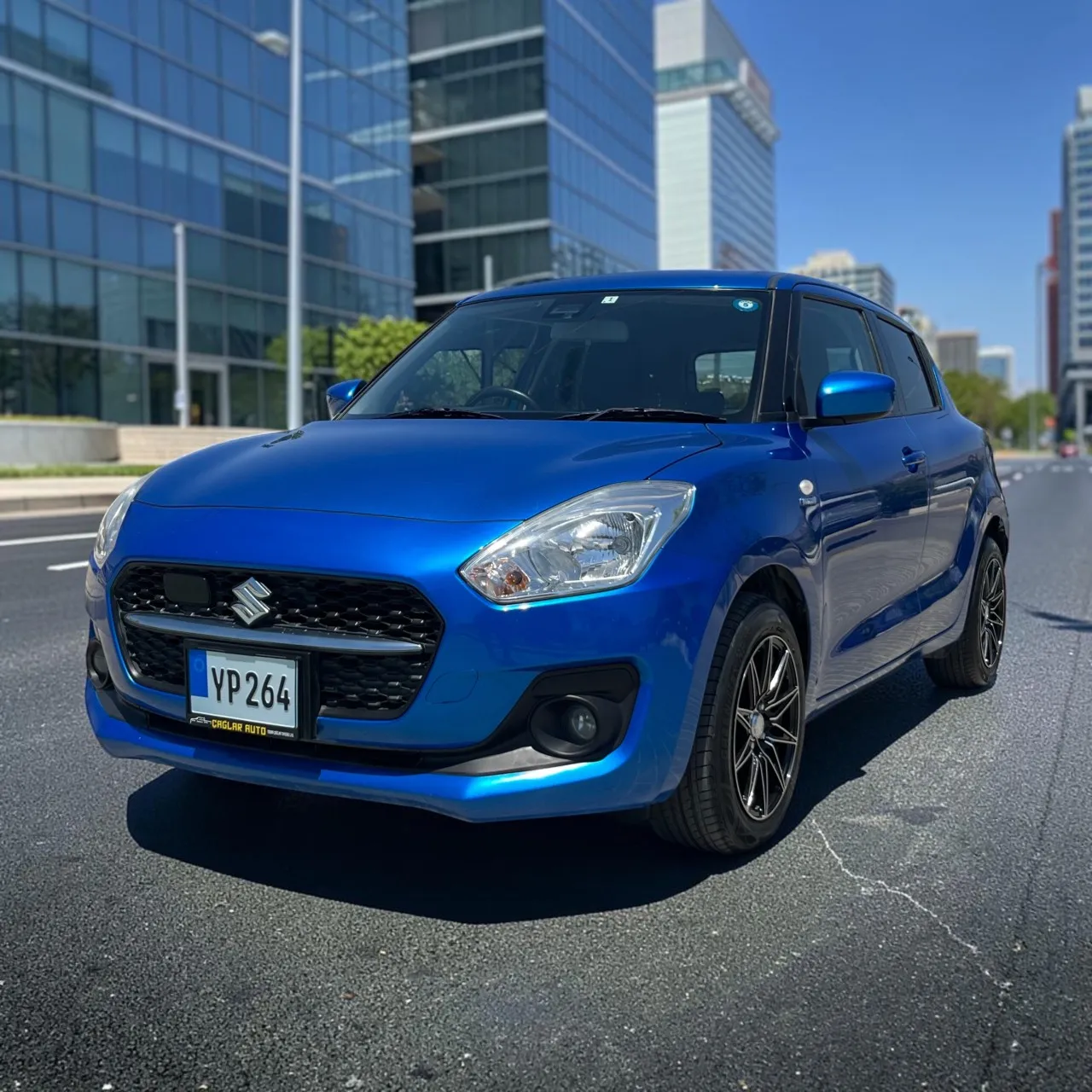 2021 Model Otomatik Suzuki Swift 1.2 Hybrid Lefkoşa Satılık İkinci El | GalerimPlus - Fotoğraf 1