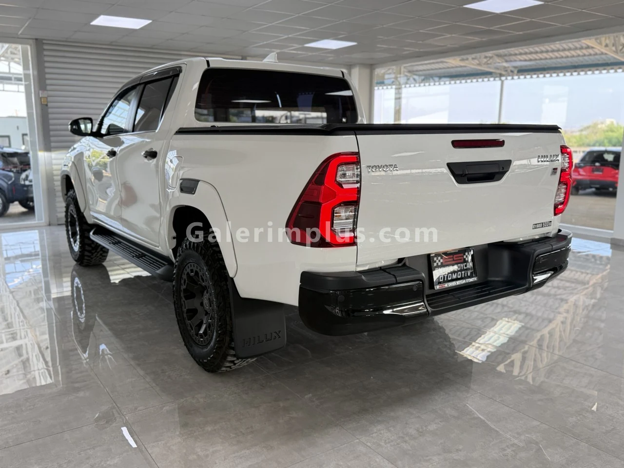2023 Toyota Hilux 2.4 D 2.4 D Lefkoşa Satılık İkinci El | GalerimPlus - Thumbnail 4