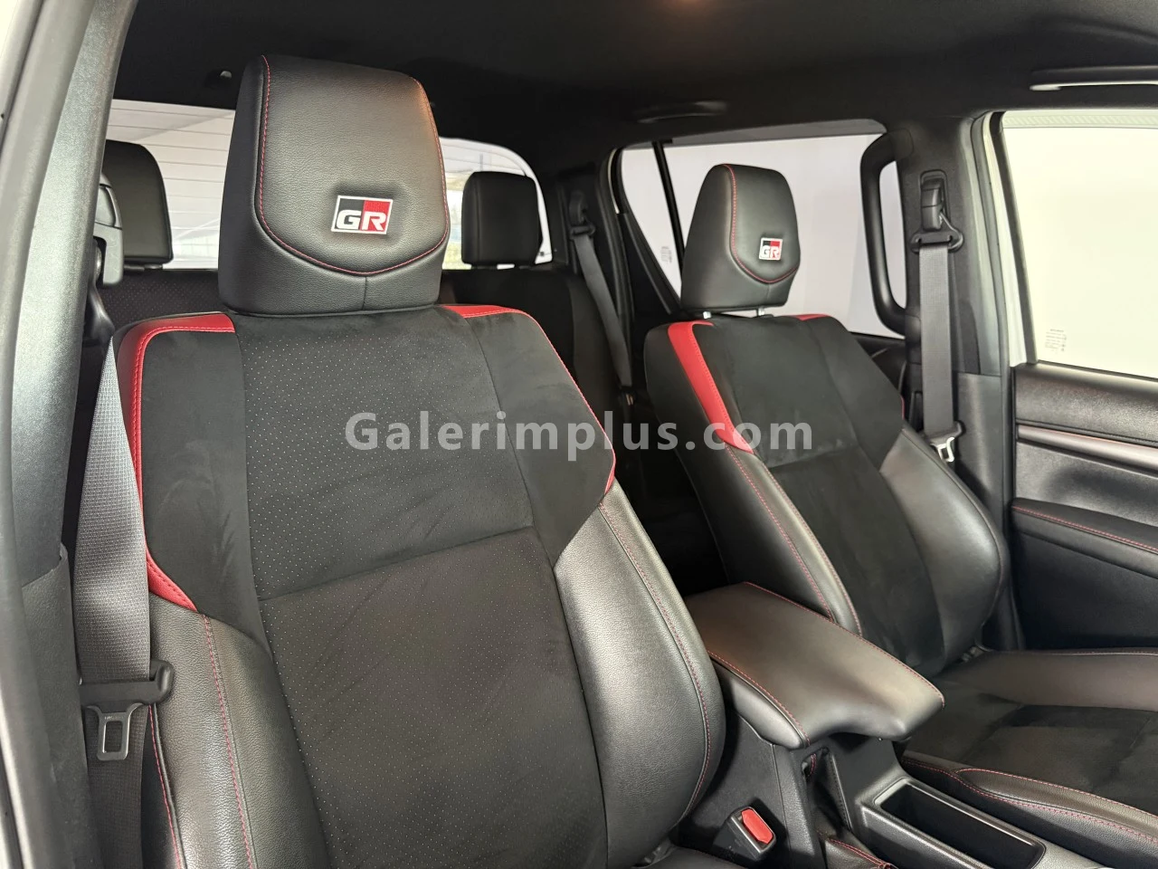2023 Toyota Hilux 2.4 D 2.4 D Lefkoşa Satılık İkinci El | GalerimPlus - Thumbnail 7