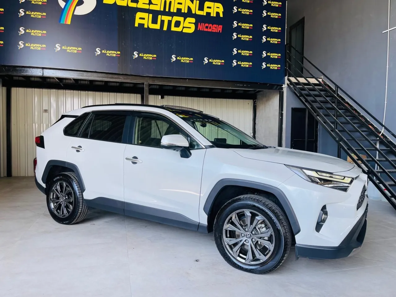 2023 Model Otomatik Toyota RAV4 2.5 Hybrid Lefkoşa Satılık İkinci El | GalerimPlus - Thumbnail 2