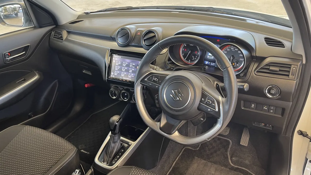 2024 Suzuki Swift 1.2 Lefkoşa Satılık İkinci El | GalerimPlus - Thumbnail 6