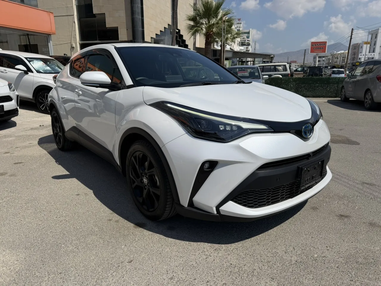 2022 Toyota C-HR 1.8 Hybrid Lefkoşa Satılık İkinci El | GalerimPlus - Thumbnail 7