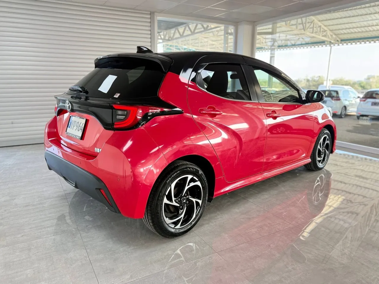 2021 Model Otomatik Toyota Yaris 1.5 Hybrid Lefkoşa Satılık İkinci El | GalerimPlus - Thumbnail 4