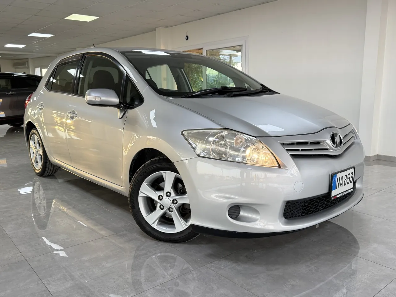 2012 Model Otomatik Toyota Auris 1.5 S Lefkoşa Satılık İkinci El | GalerimPlus - Thumbnail 3