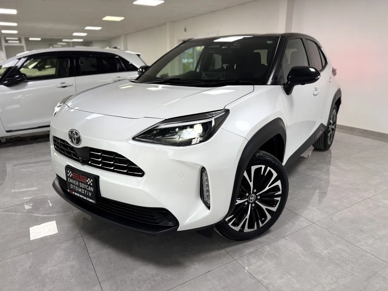 2025 Model Otomatik Toyota Yaris Cross 1.5 Hybrid Lefkoşa Satılık İkinci El | GalerimPlus - Thumbnail 3
