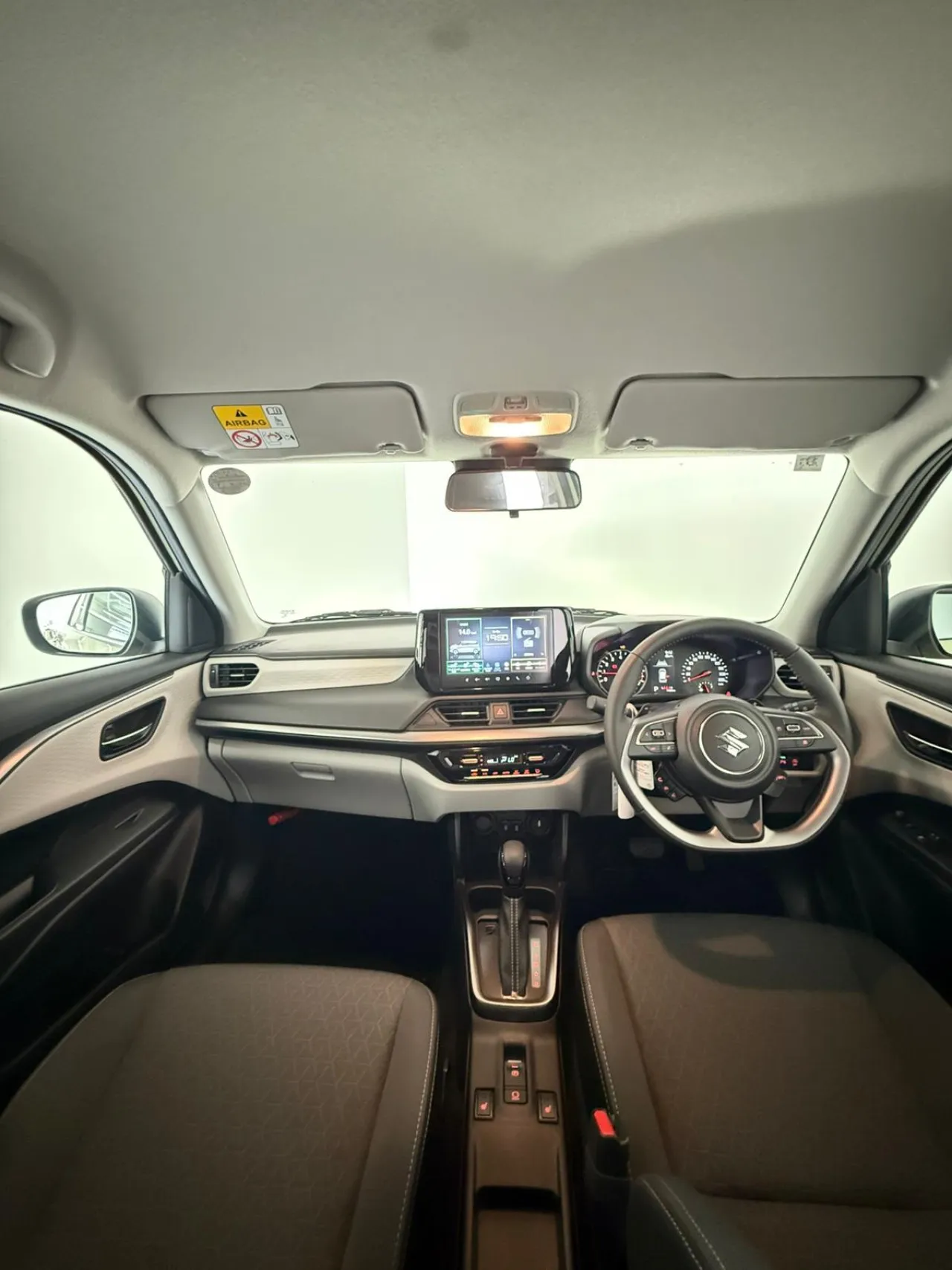 2025 Suzuki Swift 1.2 Hybrid Girne Satılık İkinci El | GalerimPlus - Thumbnail 7