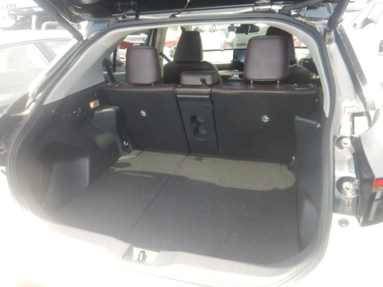 2022 Model Otomatik Toyota Yaris Cross 1.5 Hybrid Lefkoşa Satılık İkinci El | GalerimPlus - Thumbnail 8