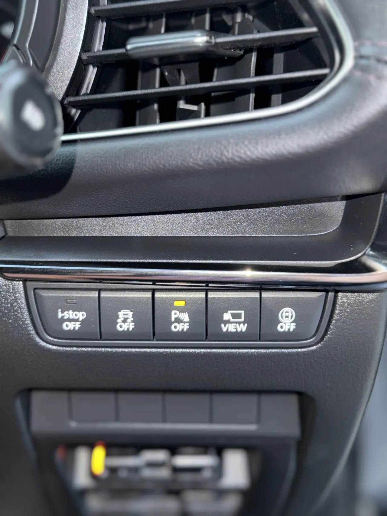 2022 Model Otomatik Mazda 3 1.8 Lefkoşa Satılık İkinci El | GalerimPlus - Thumbnail 4