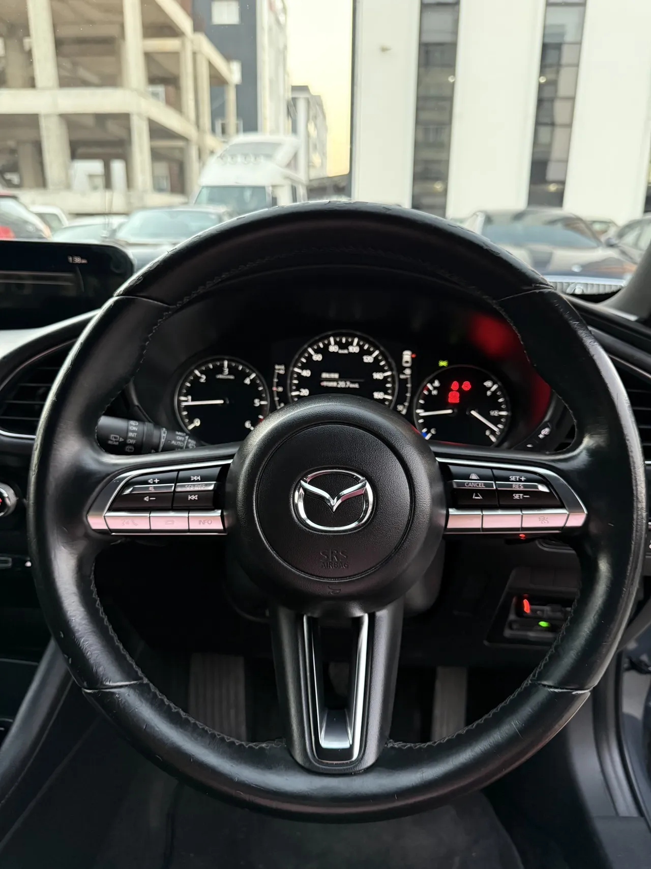 2022 Model Otomatik Mazda 3 1.8 Lefkoşa Satılık İkinci El | GalerimPlus - Thumbnail 7