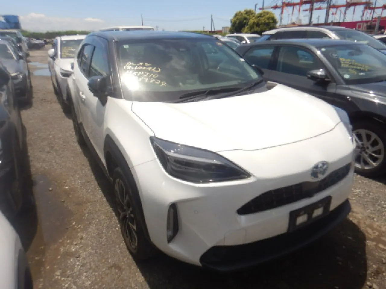 2022 Model Otomatik Toyota Yaris Cross 1.5 Hybrid Lefkoşa Satılık İkinci El | GalerimPlus - Thumbnail 3