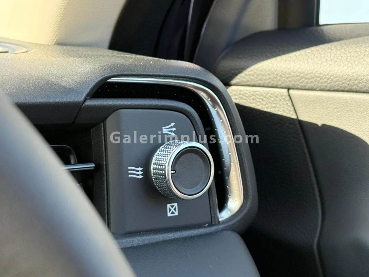 2025 Model Otomatik Honda Vezel 1.5 i-VTEC CVT Lefkoşa Satılık İkinci El | GalerimPlus - Thumbnail 8