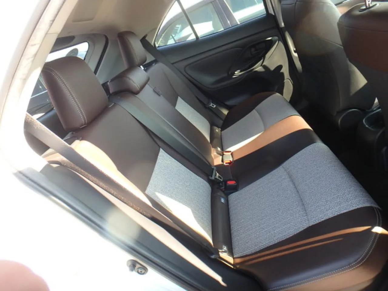 2022 Model Otomatik Toyota Yaris Cross 1.5 Hybrid Lefkoşa Satılık İkinci El | GalerimPlus - Thumbnail 8