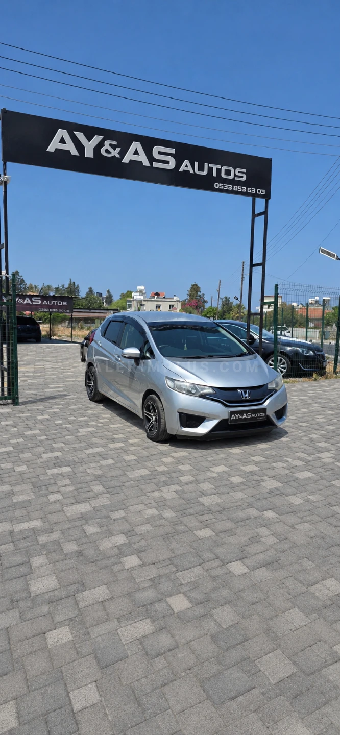 2014 Honda Fit 1.3 i-VTEC Basic 1.3 i-VTEC Lefke Satılık İkinci El | GalerimPlus - Fotoğraf 1