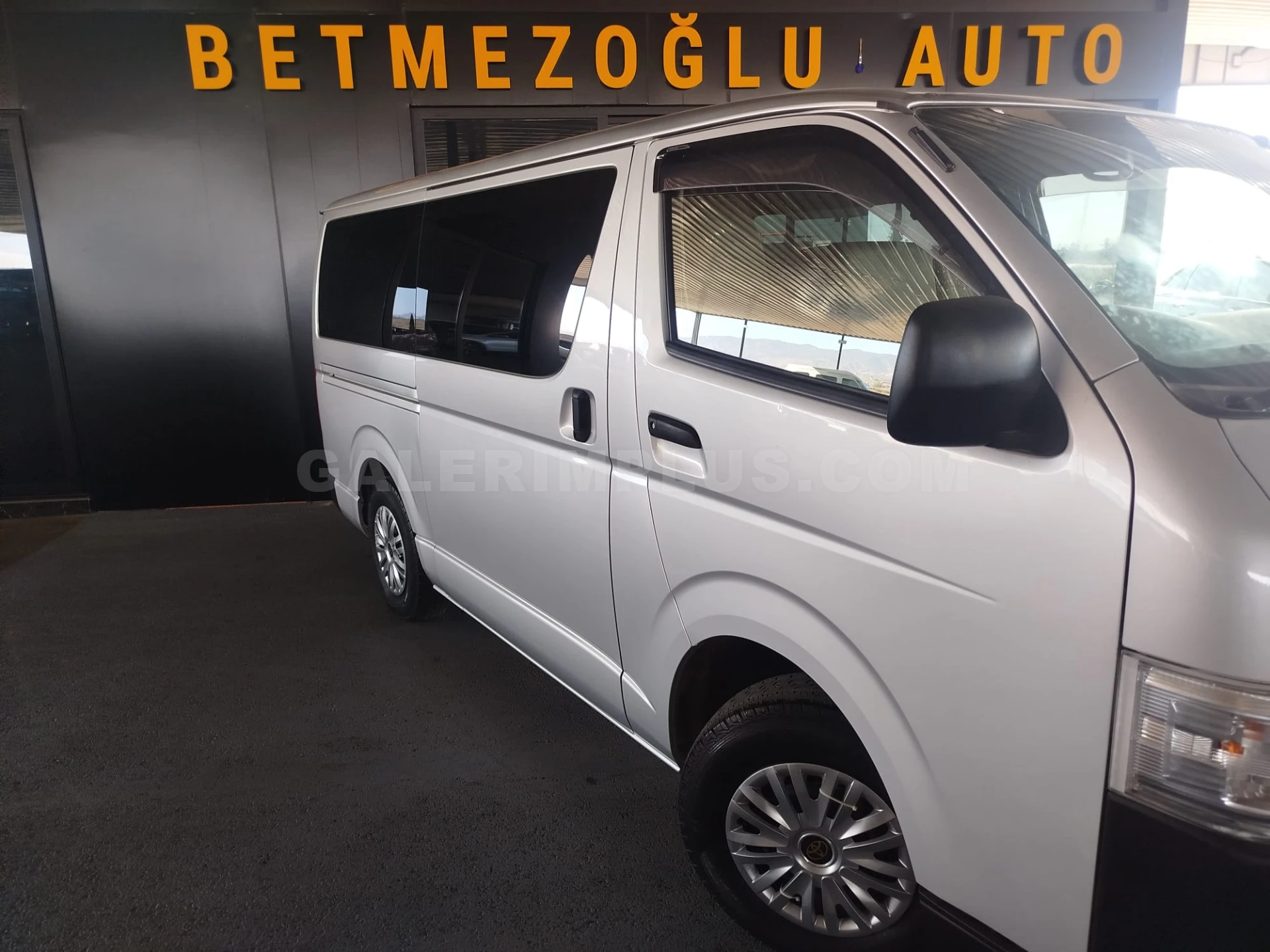 2016 Toyota Hi-Ace Lefkoşa Satılık İkinci El | GalerimPlus - Thumbnail 2