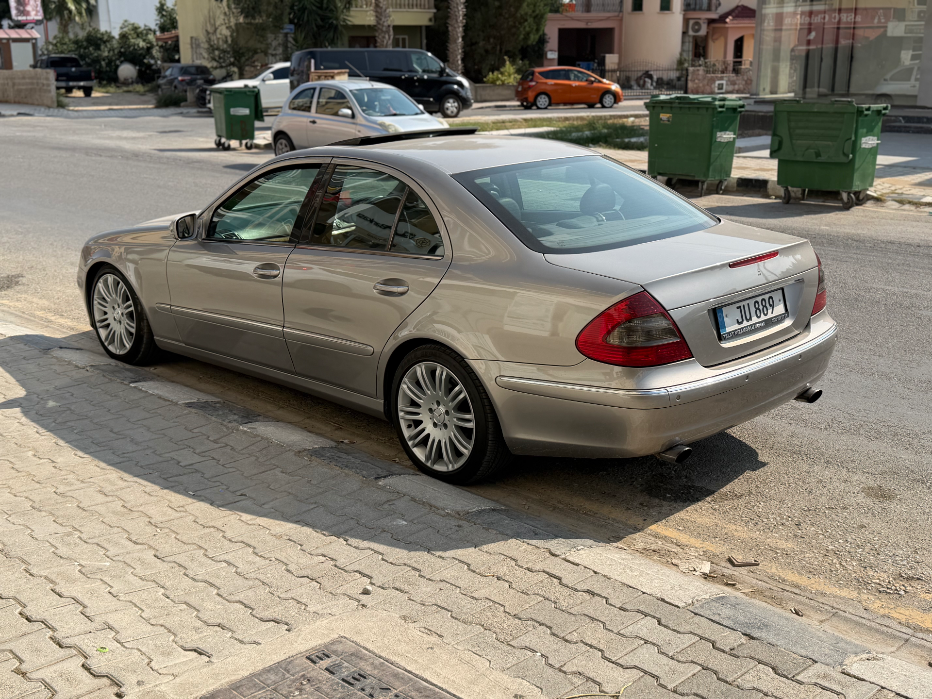 2005 Mercedes-Benz E Serisi E 270 CDI Avantgarde E 270 CDI Gazimağusa Satılık İkinci El | GalerimPlus - Fotoğraf 1