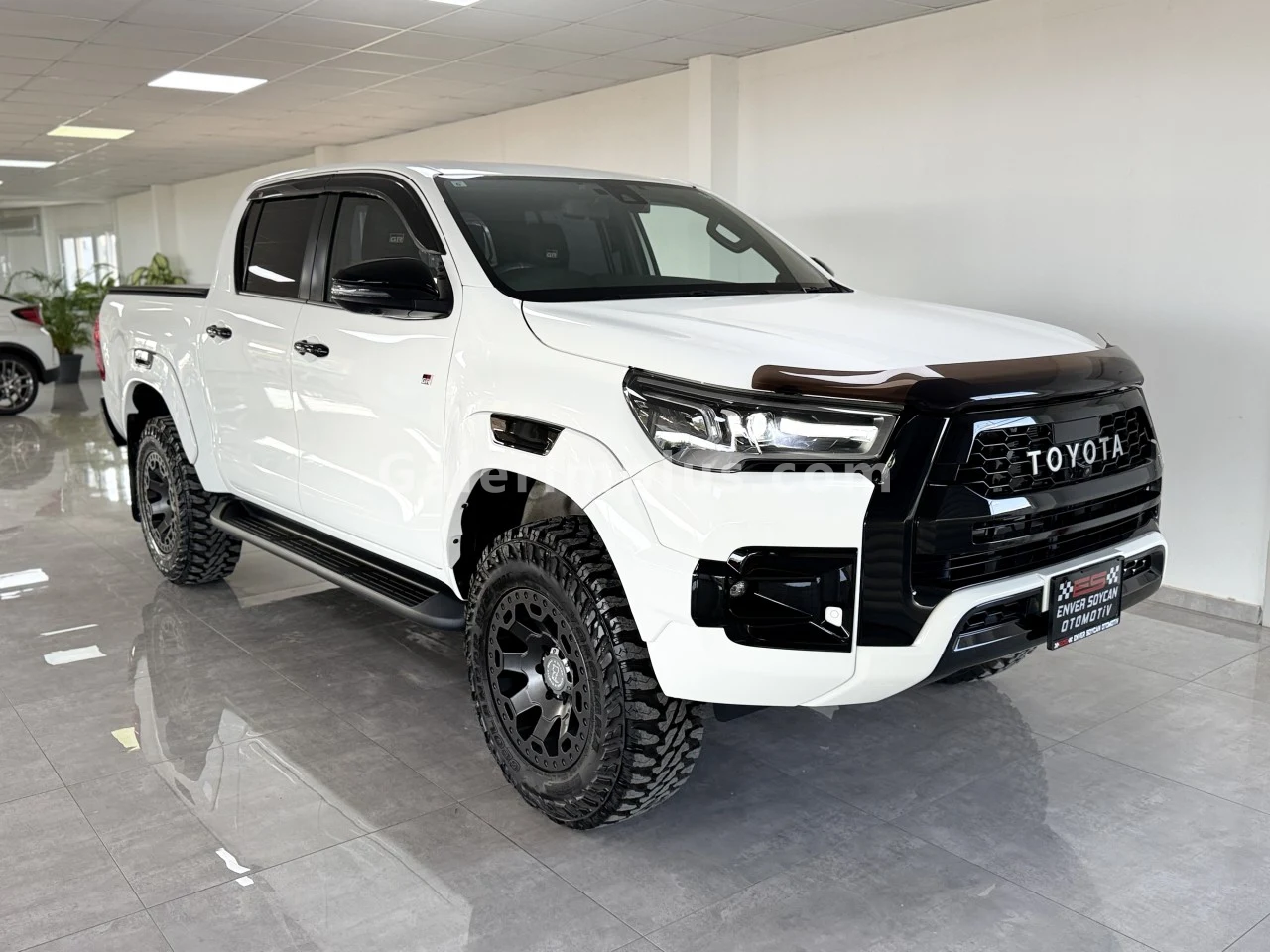 2023 Toyota Hilux 2.4 D 2.4 D Lefkoşa Satılık İkinci El | GalerimPlus - Thumbnail 3