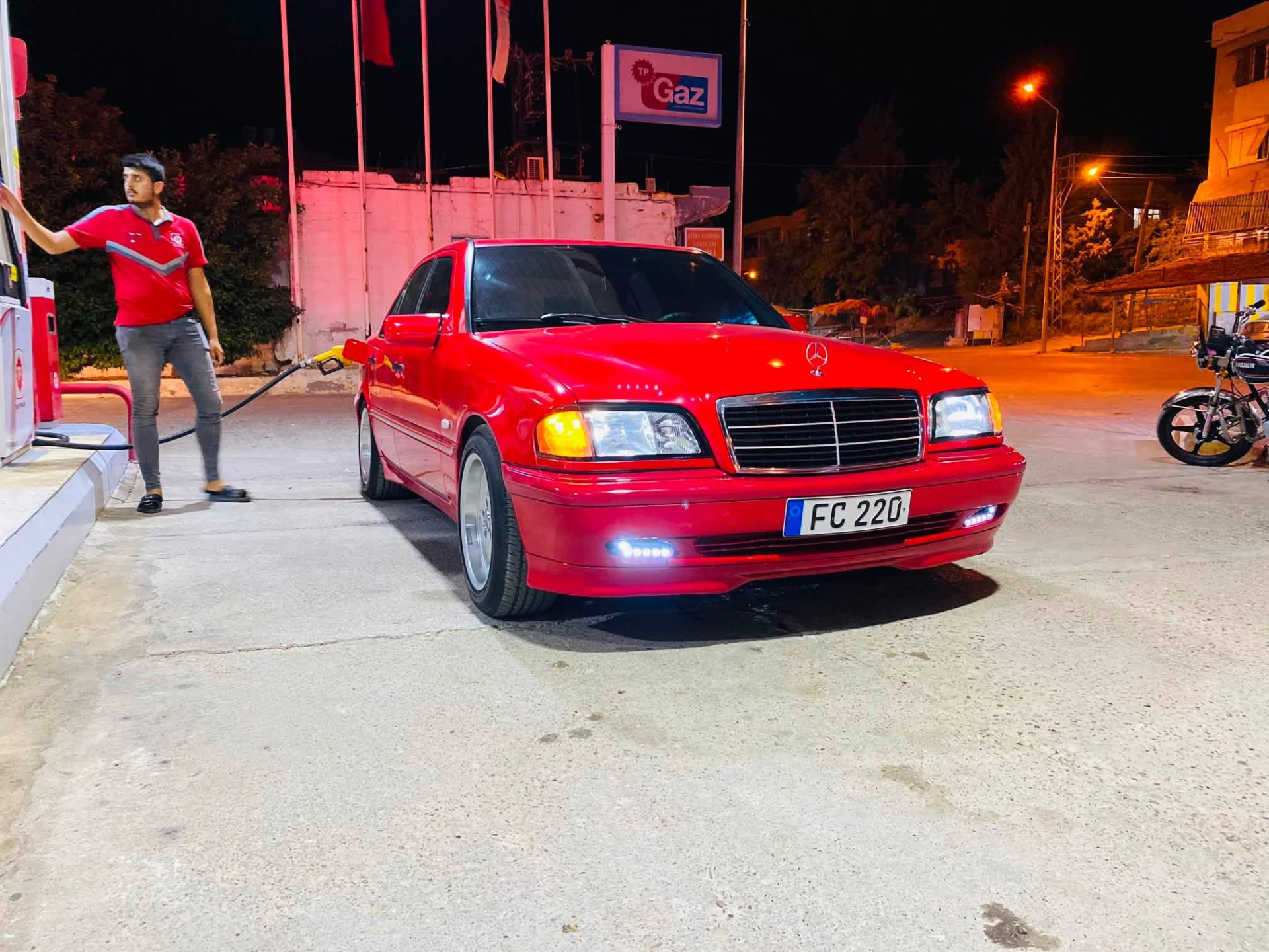 1999 Mercedes-Benz C Serisi C 220 CDI Elegance C 220 CDI Lefkoşa Satılık İkinci El | GalerimPlus - Fotoğraf 1