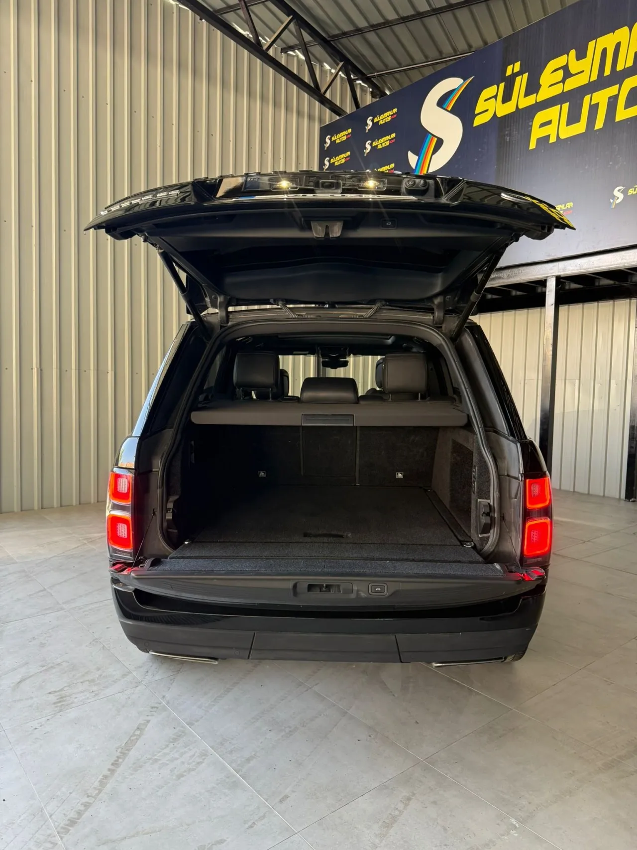 2019 Model Otomatik Land Rover Range Rover 4.4 Vogue Lefkoşa Satılık İkinci El | GalerimPlus - Thumbnail 3
