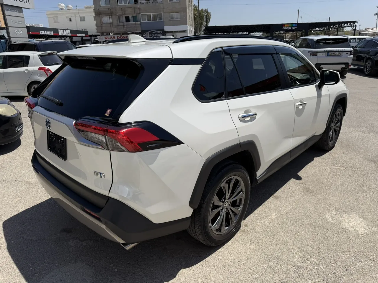 2022 Model Otomatik Toyota RAV4 2.5 Hybrid Lefkoşa Satılık İkinci El | GalerimPlus - Thumbnail 5