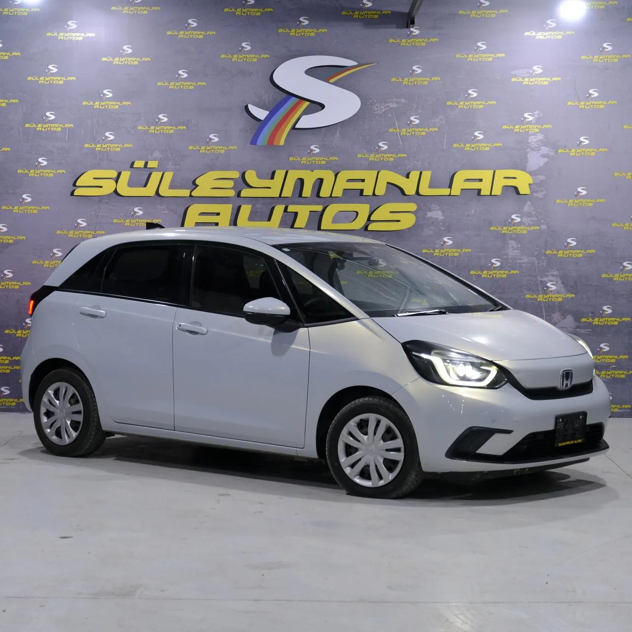 2021 Model Otomatik Honda Fit 1.5 Hybrid Automatic Lefkoşa Satılık İkinci El | GalerimPlus - Fotoğraf 1