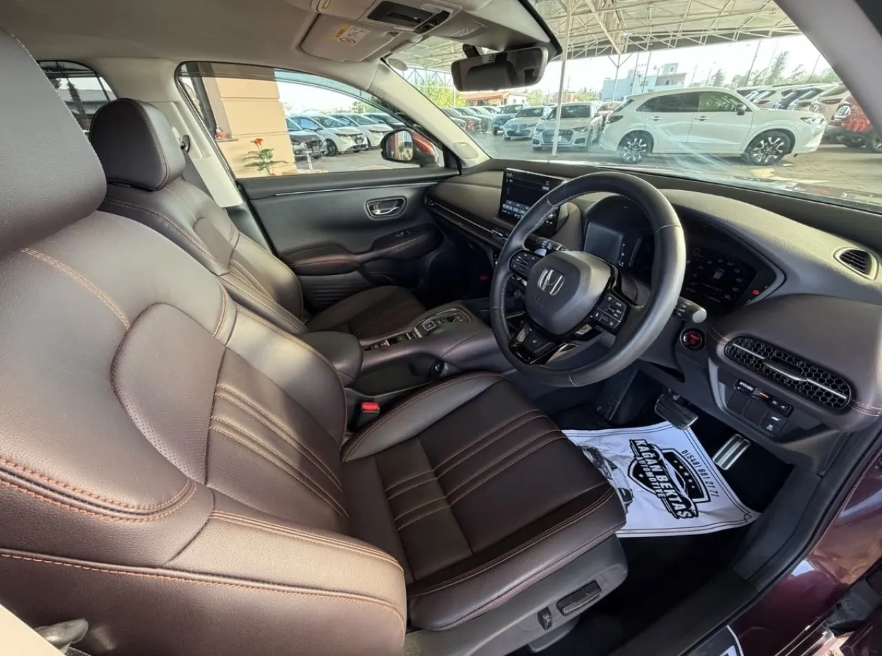 2023 Model Otomatik Honda ZR-V 2.0 i-Vtec Hybrit Lefkoşa Satılık İkinci El | GalerimPlus - Thumbnail 7