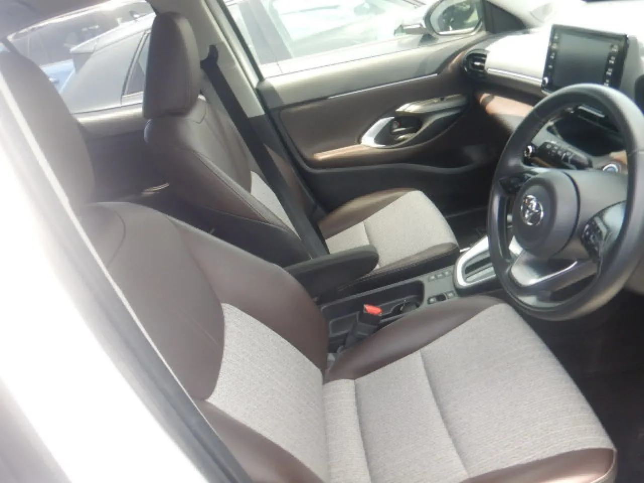2022 Model Otomatik Toyota Yaris Cross 1.5 Hybrid Lefkoşa Satılık İkinci El | GalerimPlus - Thumbnail 7