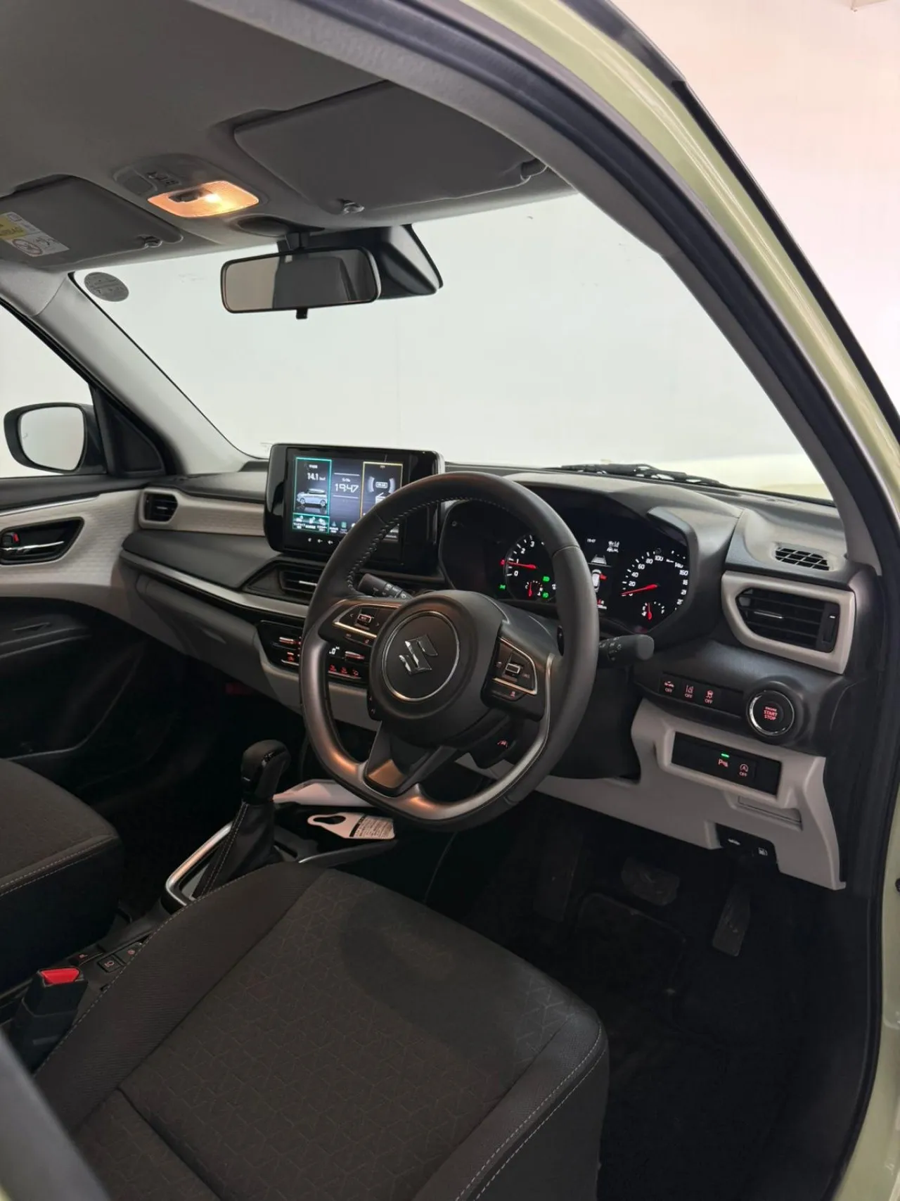 2025 Suzuki Swift 1.2 Hybrid Girne Satılık İkinci El | GalerimPlus - Thumbnail 8