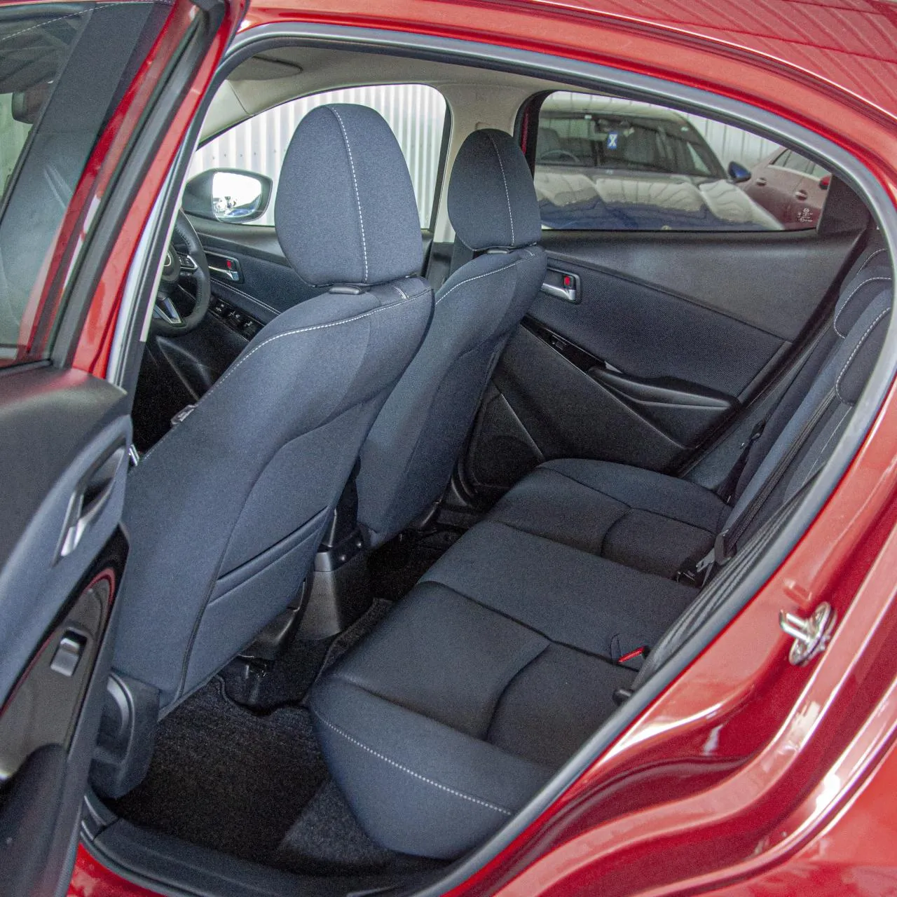 2022 Model Otomatik Mazda 2 1.5 Sky-G Girne Satılık İkinci El | GalerimPlus - Thumbnail 2