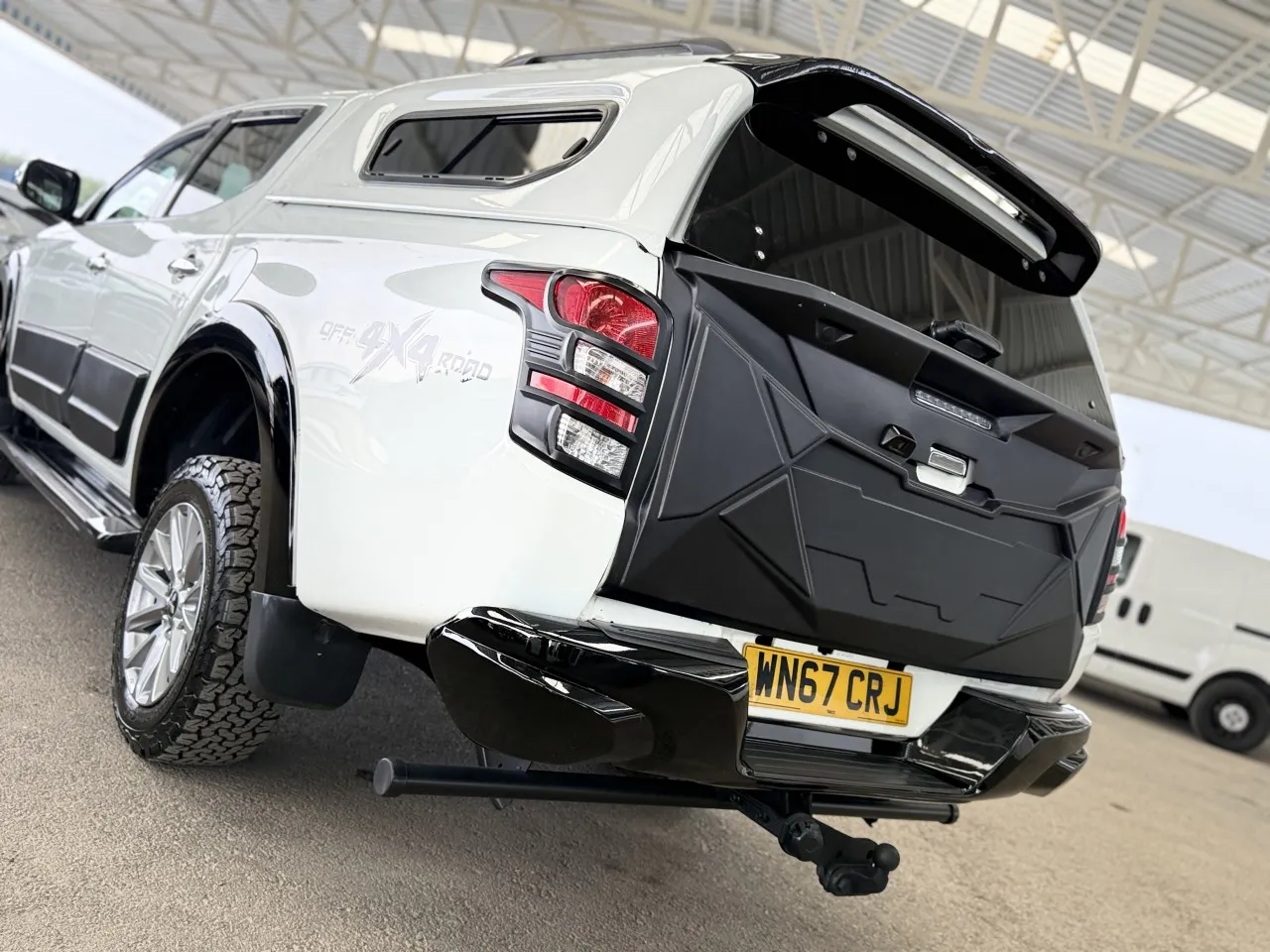 2018 Model Otomatik Mitsubishi L 200 4x4 Lefkoşa Satılık İkinci El | GalerimPlus - Thumbnail 6